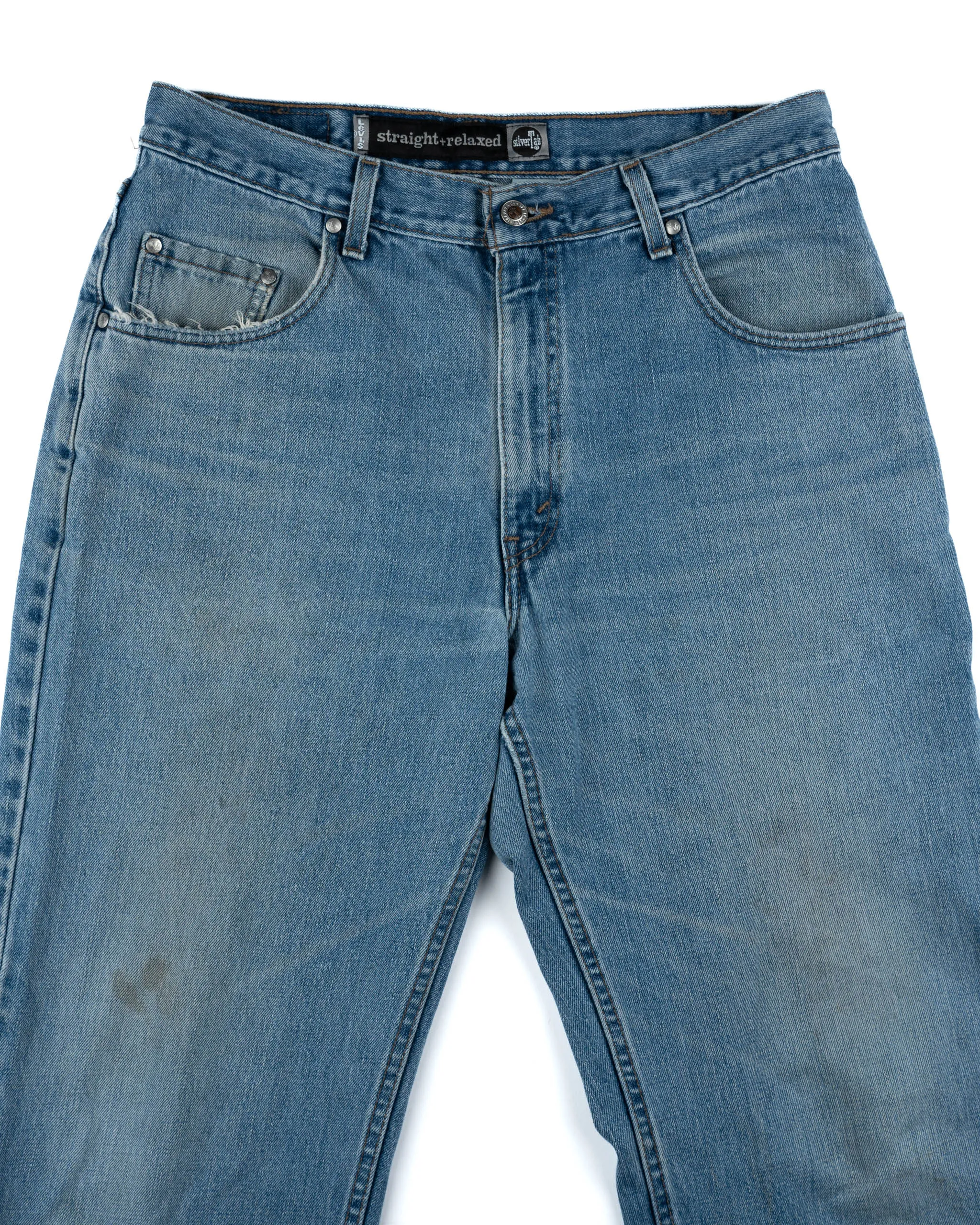 90’s Levi’s SilverTab Straight   Relaxed - 33” x 32”