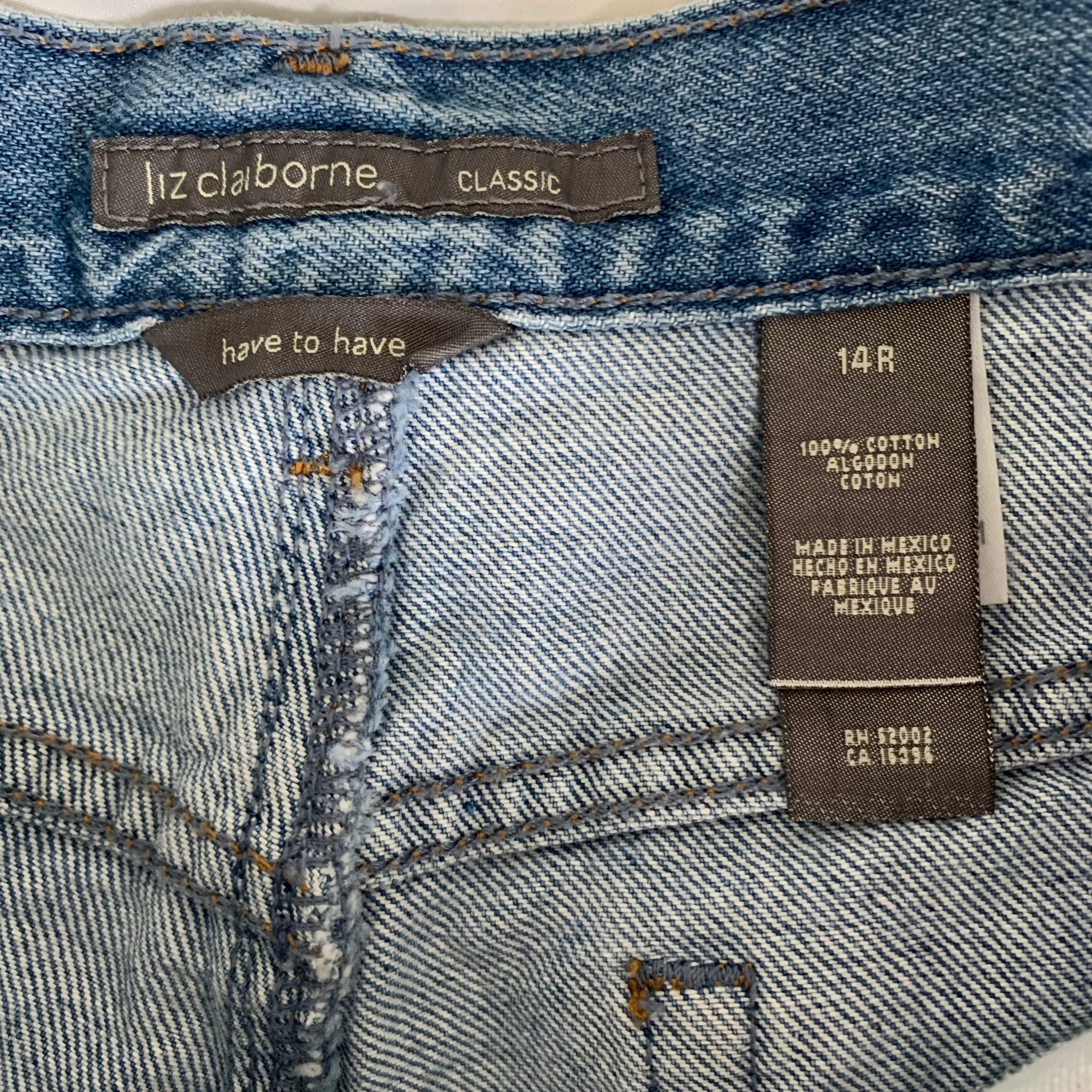 90s Liz Claiborne Denim Jean Shorts High Rise Cut Off Raw Hem Cotton 32”