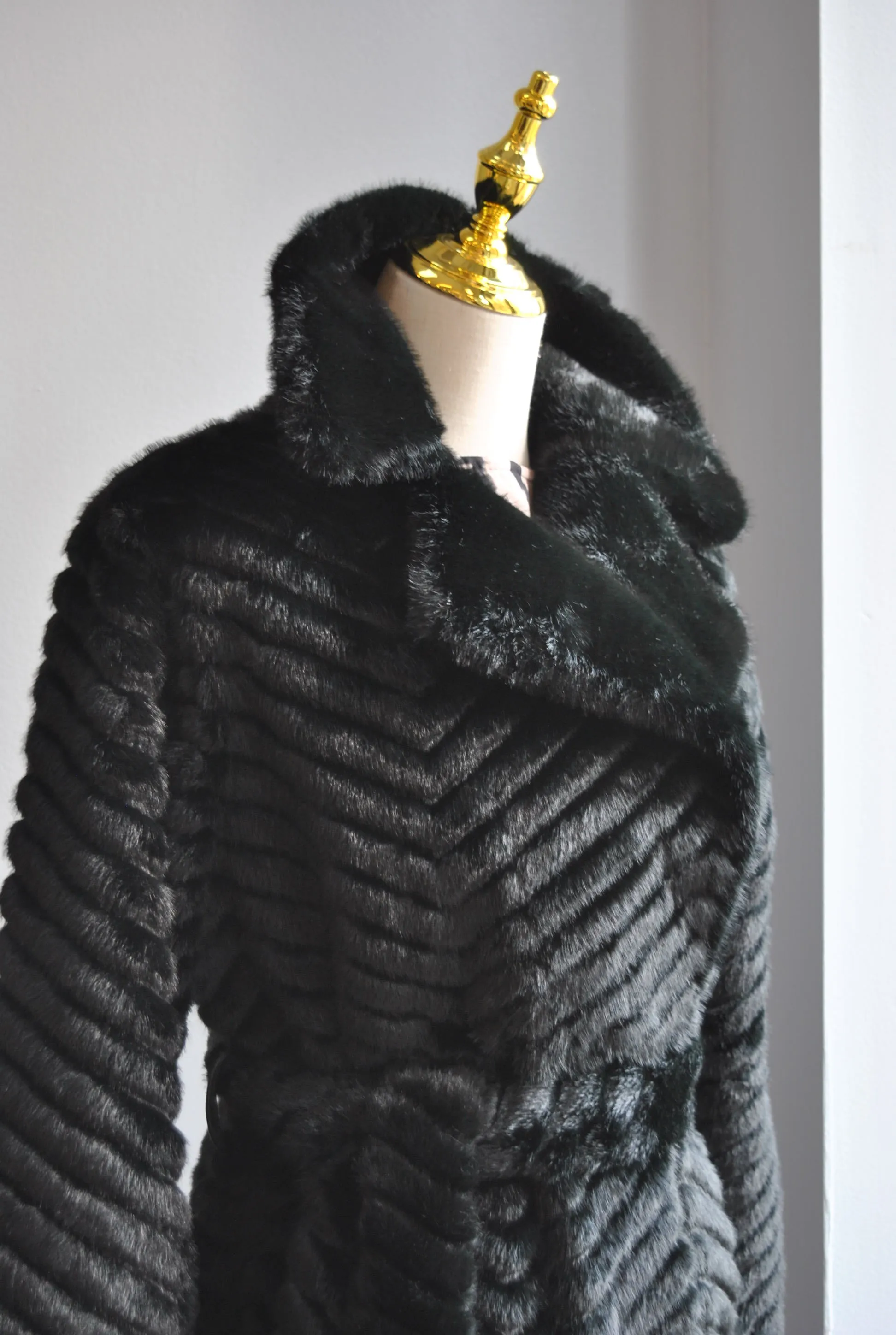 BLACK FAUX FUR LONG COAT WITH A BELT