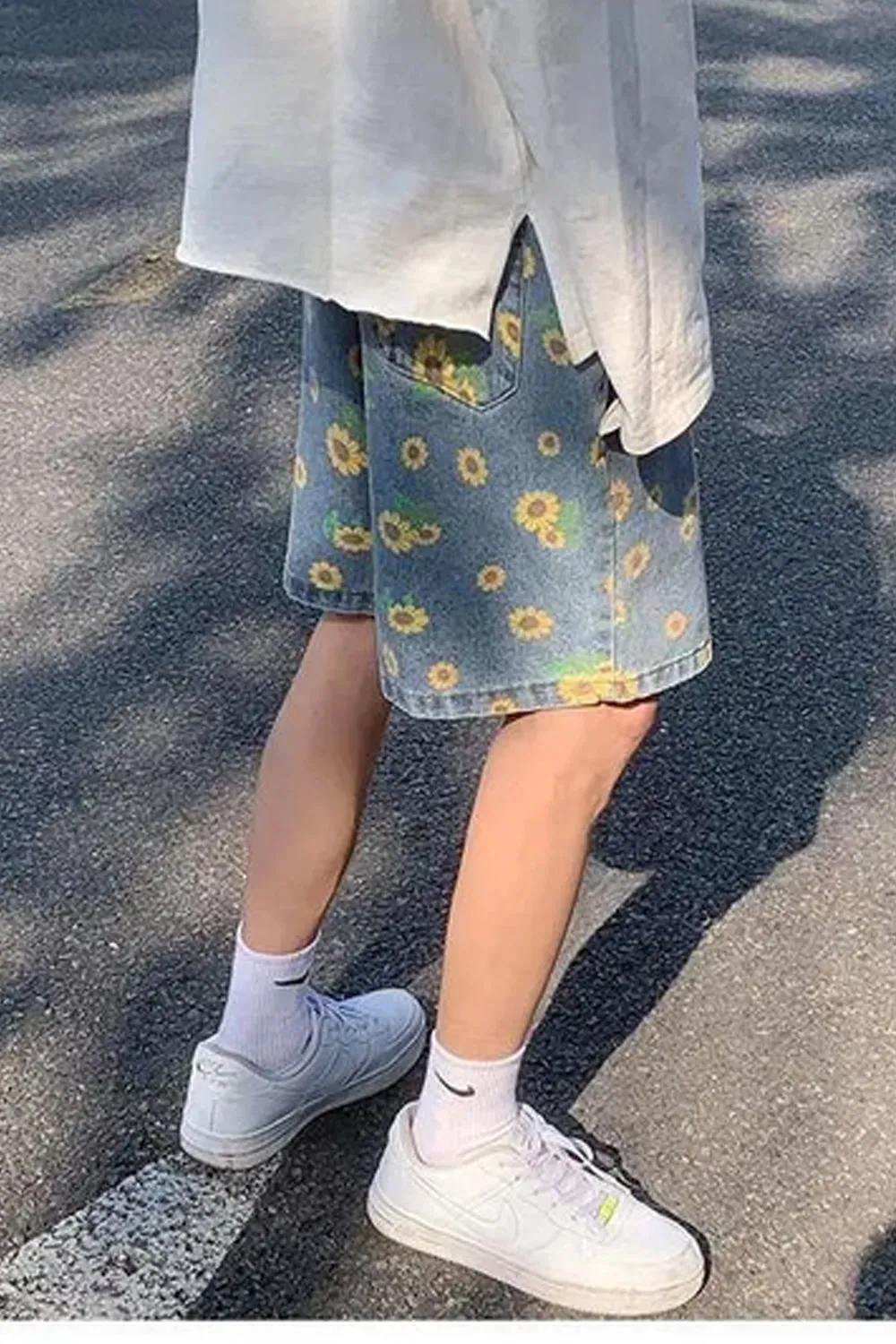 Chicmy-Graduation gift, Coachella Valley Music Festival Look,Casual Sun Flower Pattern Denim Men Shorts Pants